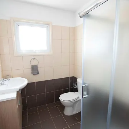 Glabur - The Sunny Atelier - City, Free Parking & Wifi, Welcomes You!!! Διαμέρισμα *